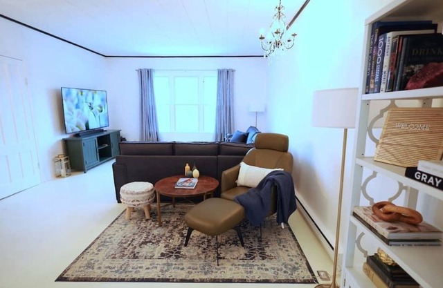 Hudson Valley 5 Bedroom Retreat with Pool