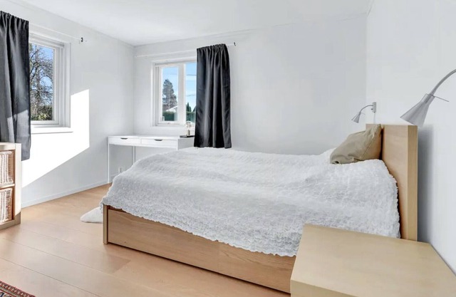 Hus på Jar med Stor Takterasse