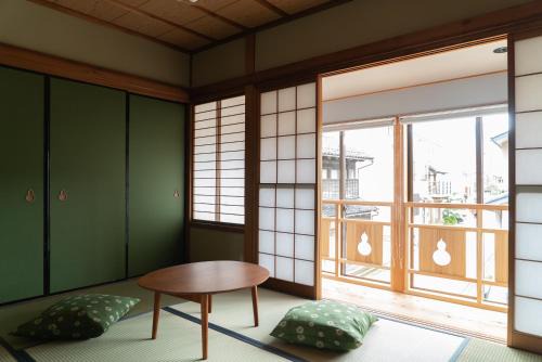 Hyotan TABI-NE