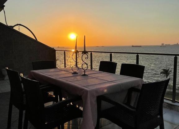 İzmir ile başbaşa kalın-Konak’ta Teraslı Daire