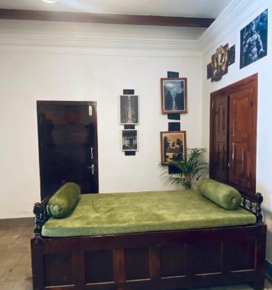 Idanazhi the corridor