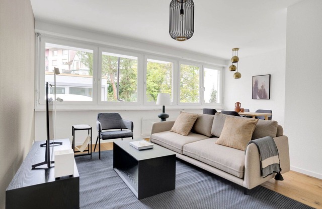 Ideal Am Ring 2.5 Room w/Storage, nr Basel Main Station, by Blueground