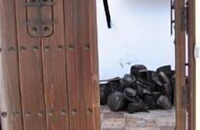 ideal couples, jaccuzi in room, activities in natural environment