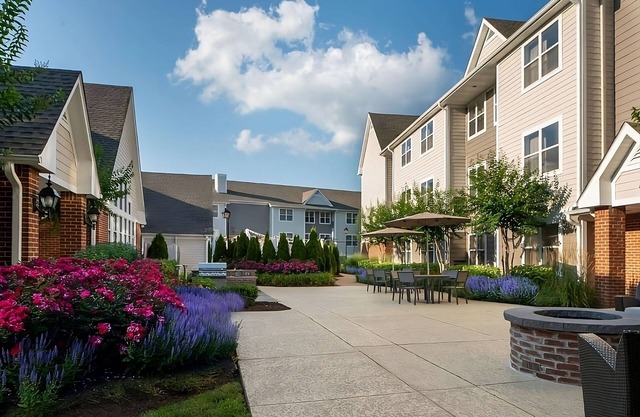 Ideal Mix of Comfort and Value! Free Breakfast, Pet-friendly Property!