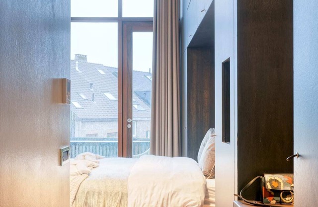 Ideal terraced Studio Retreat in Ghent's Center