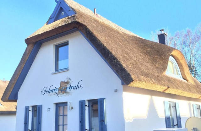 Idyllic FH with much romance, sauna, fireplace, garden & beach basket