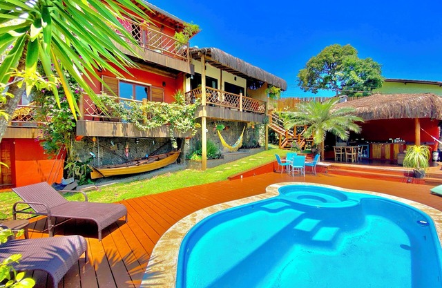 If paradise exists, it can't be far away! A playful window on the sea!