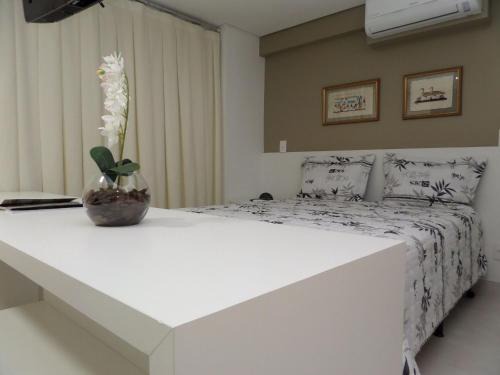 iFlat Brookfield Towers Jardim Goias BT2204