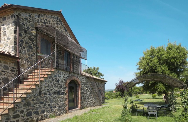 Il Podere del Lago (BOL253) by Interhome