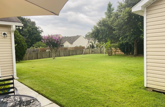 Immaculate Farmhouse Style Southern Rental