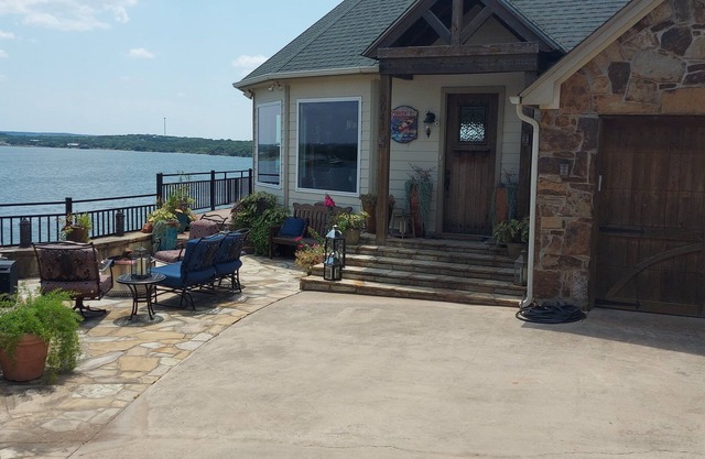 Impeccable Home With Stunning Lake Views