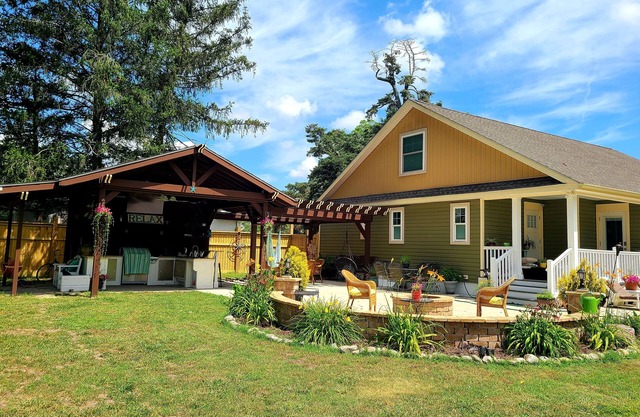 Imperia's Private Loft Retreat, pet friendly in beautiful Town Of Snow Hill