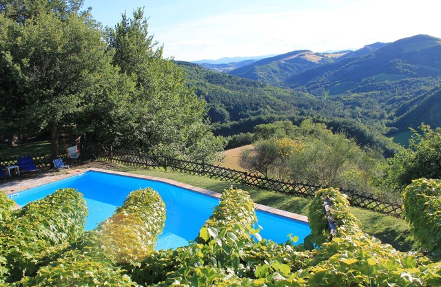 In Farmhouse romantic apartment for 2 people. Panoramic view!