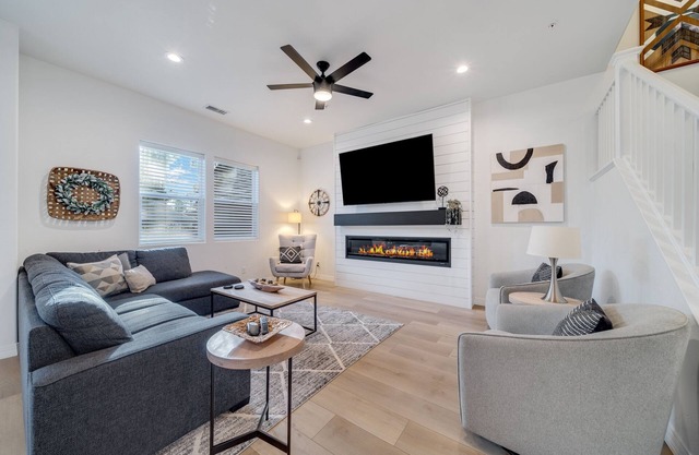 In The Pines by NAU & Downtown - Dogs OK - Firepit+Arcade+Shuffleboard