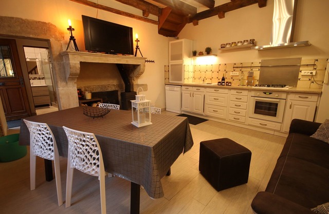 In the village of Bèze is a small quiet corner: Le Gîte des Remparts