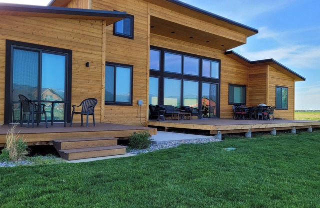 Indoor/Outdoor Living with 4-Peak Teton View