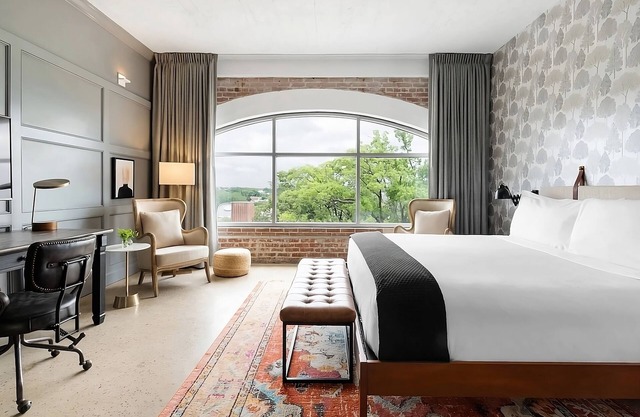 Indulge in Opulent Comfort! Pets Allowed, Minutes to Memphis Music Hall of Fame