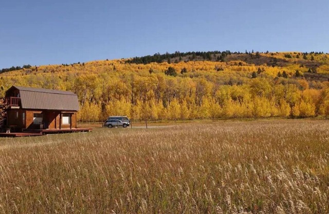 Intimate Mountain Cottage in Teton Valley