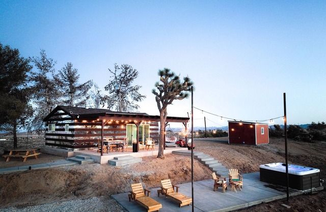 Invisible Wind Cabin - Joshua Tree