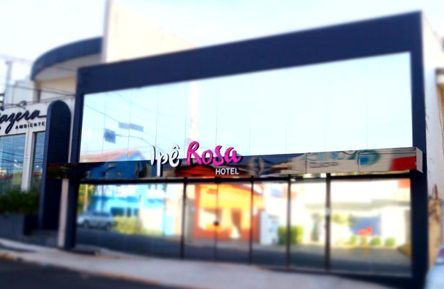 Ipê Rosa Hotel