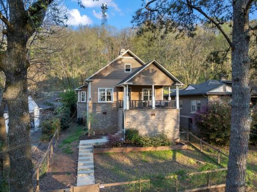 Iris Manor Luxury Modern Stay Near UAB