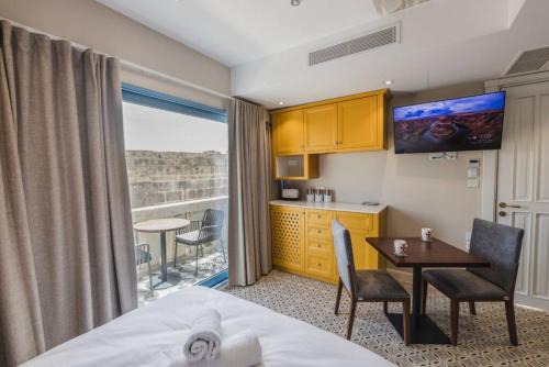 Iz-Zebbuga The Penthouse Royal 8