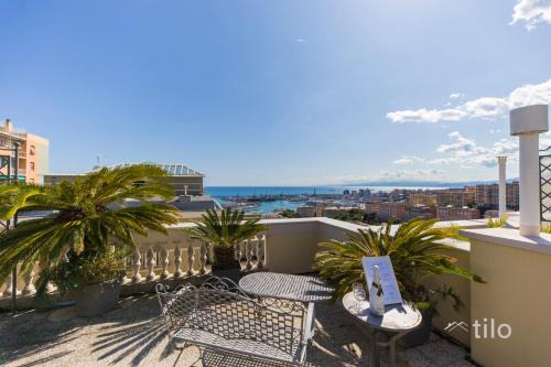 JACUZZI| TERRACE| 2BR| ART GALLERY| By Tilo Lux