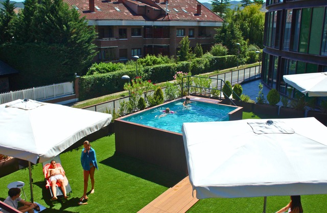Jardines de Uleta Suites