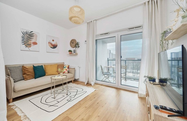 Jaworska 4B | Studio with balcony | Parking