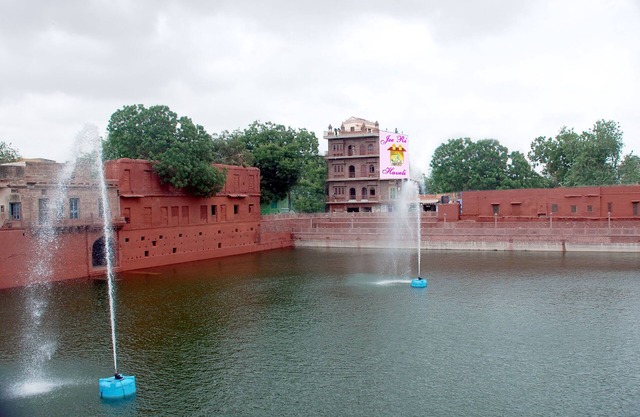 Jee Ri Haveli - View of Gulab Sagar Lake & Mehrangarh Fort.
