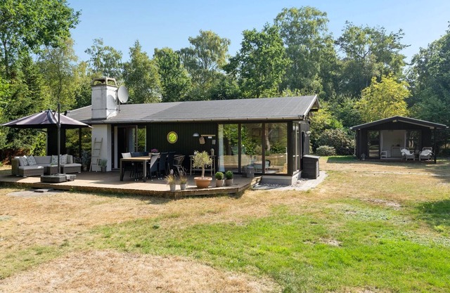 "Jelko" - 1.2km from the sea by Interhome