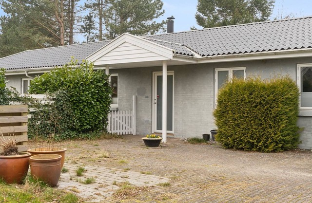 "Jenvold" - 950m from the sea by Interhome