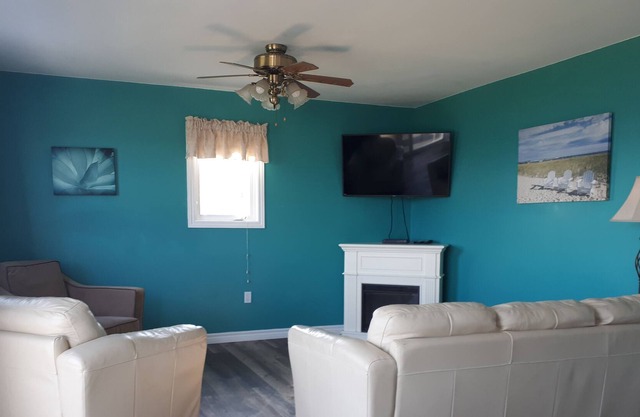 John B's Oceanfront Cottages