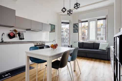 JOIVY Elegant & modern apartments in Isola district