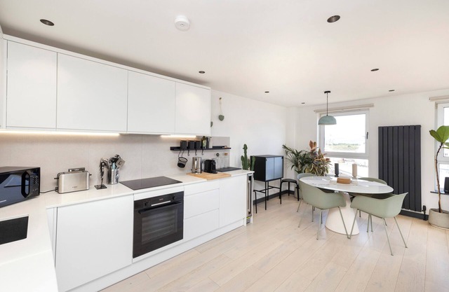 JOIVY Fabulous 2Br Apartment W/Terrace & Bay View