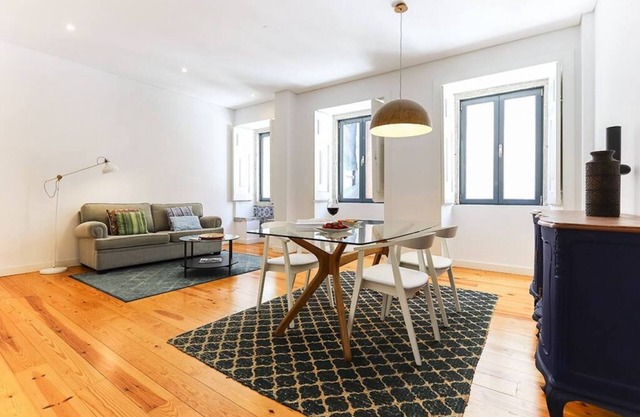 JOIVY Polished 1BR Apt, close by Avenida da Liberdade