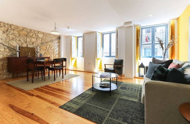 JOIVY Spacious & elegant 1-bed flat, moments from Avenida station