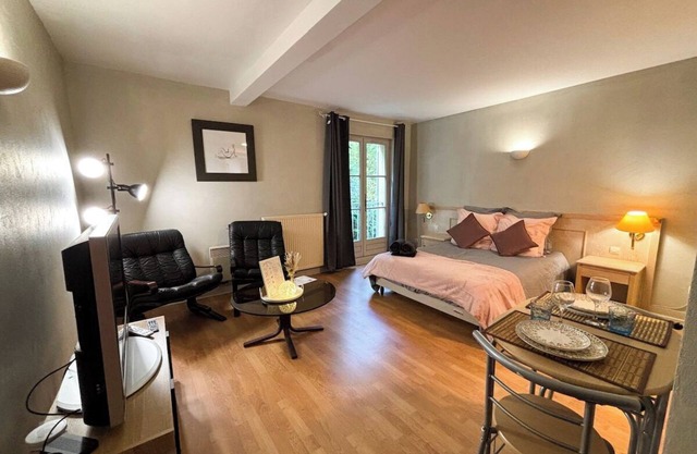 Joli Studio*Golf*Wifi*Parking
