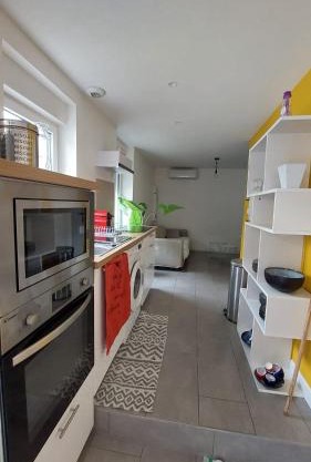 jolie maison dans un quartier calme