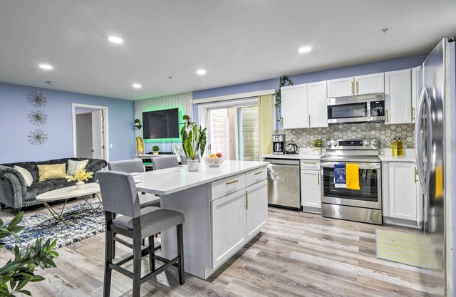 Joppatowne Home w/ Private Deck & Fireplace!