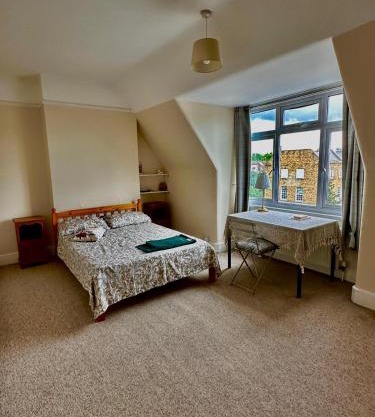 Joseph's Friends - Cozy and bright rooms In Richmond