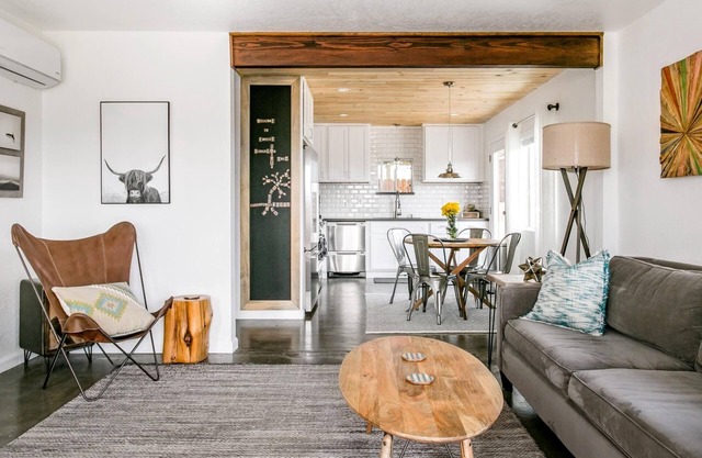 Joshua Tree Forest Bungalow - Views & Hot Tub