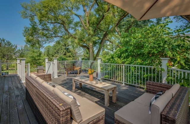 Journeyman Distillery Farmhouse in Three Oaks! Three Night Summer Minimum!