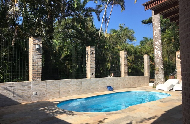 JOY ITAMAMBUCA AIR, POOL, BILLIAR "FOOT IN THE SAND" CONDOMINIUM