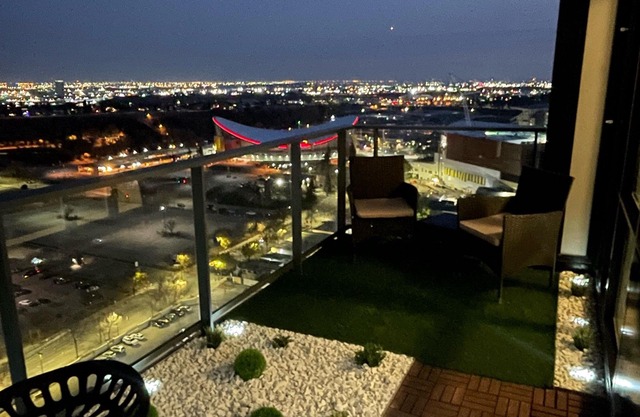 Jr. Penthouse Style DT Condo next Door to Bmo Center/Saddledome. Best balcony!