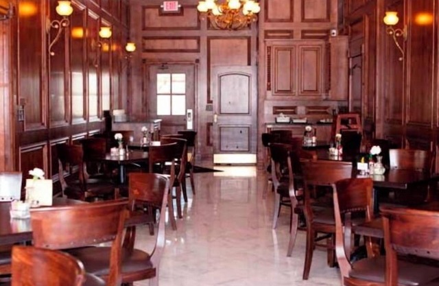 JR's Chophouse B&B