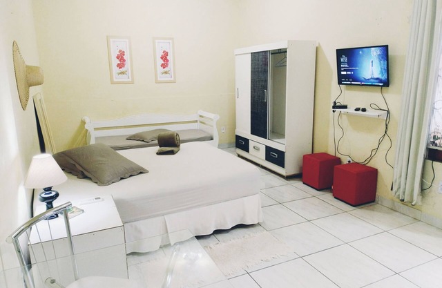 Juliet House - Studio