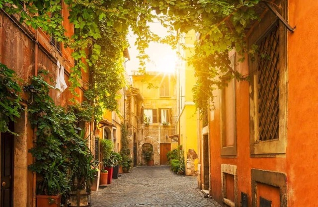 Just totally renewed! Exclusive, perfect apartment in the heart of Rome