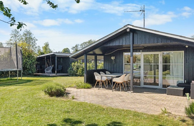 "Justina" - 200m from the sea by Interhome