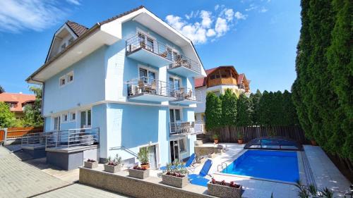 Kék Mediterran Apartman Ház